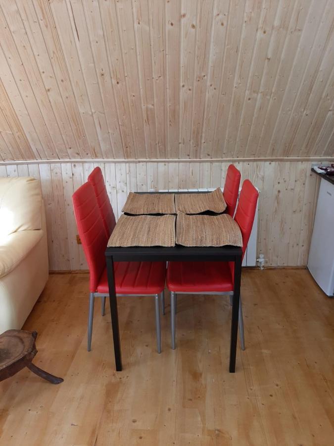 Cabana Din Livada Pucioasa ภายนอก รูปภาพ